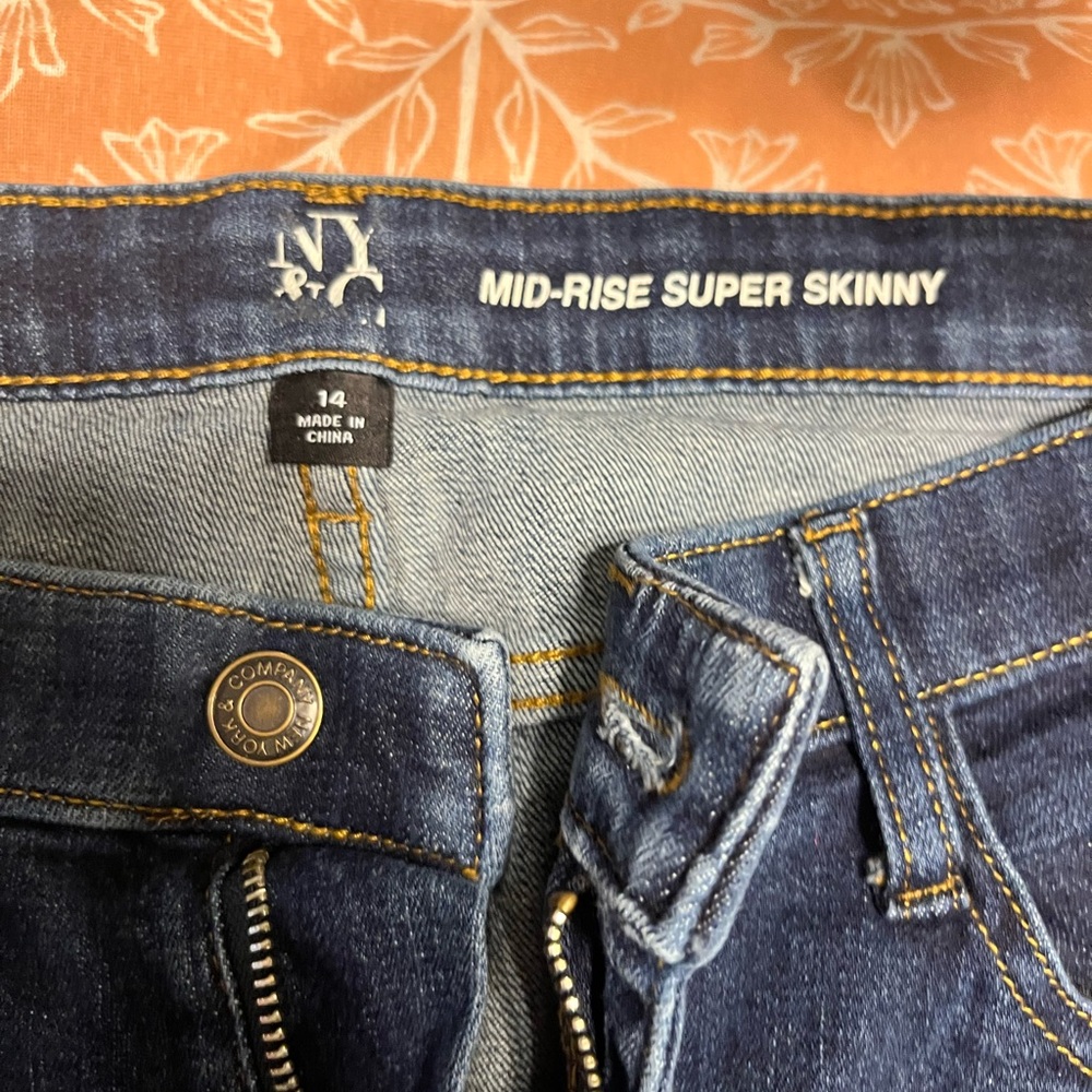 New York & Company Skinny Blue Jeans with Sleek Fit